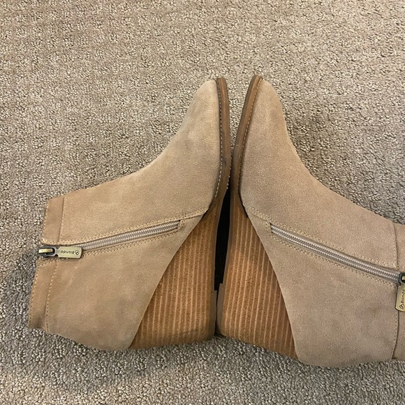 BLONDO waterproof suede ankle Boots - Picture 3 of 7